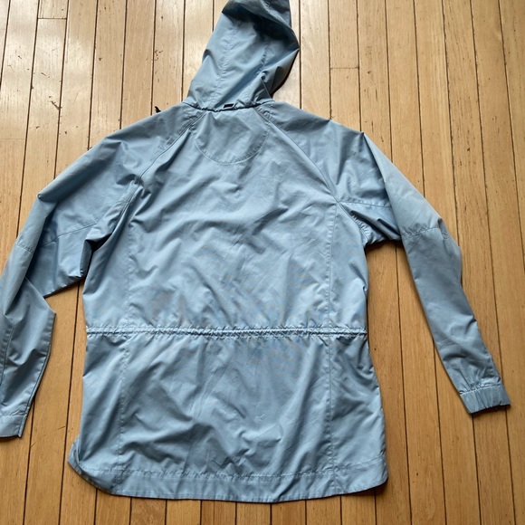 Nike Golf Women’s Powder Blue Adjustable Cinchwaist Windbreaker - Picture 5 of 6